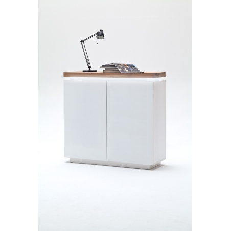 Romina dresser with 2 doors. MC Accent