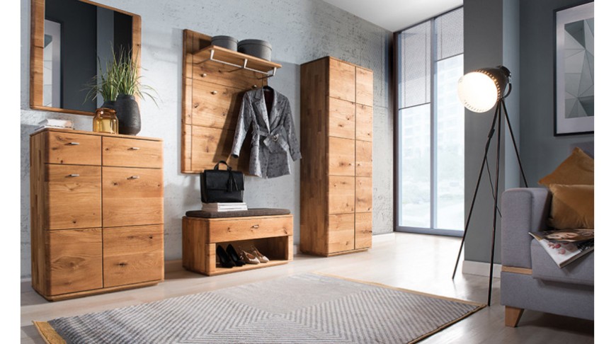 First impression - which hallway furniture?
